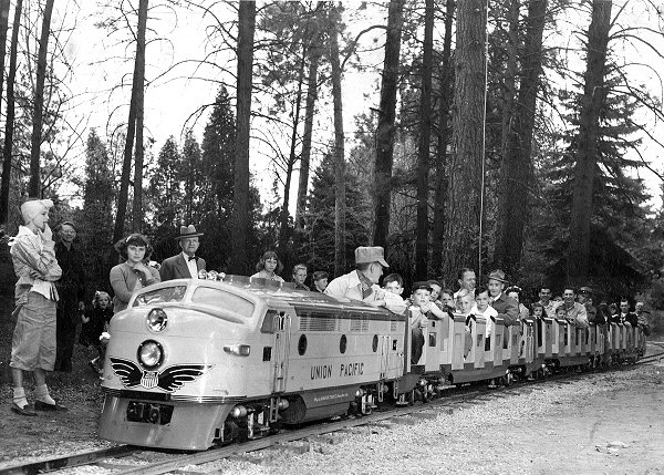 Nat Park Miniature Train in 1955